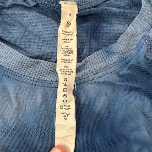 RARE Lululemon Short Sleeve Swiftly Tech in Blue Marble Dye - Picture 5 of 5